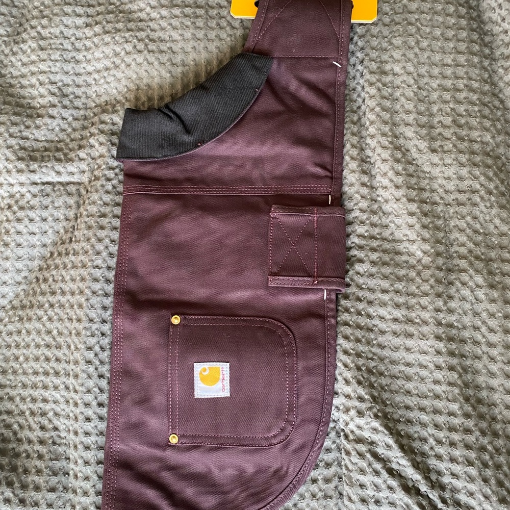 🐾 Carhartt Insulated Dog Chore Coat. Durable Weather Resistant. Deep Wine Color.